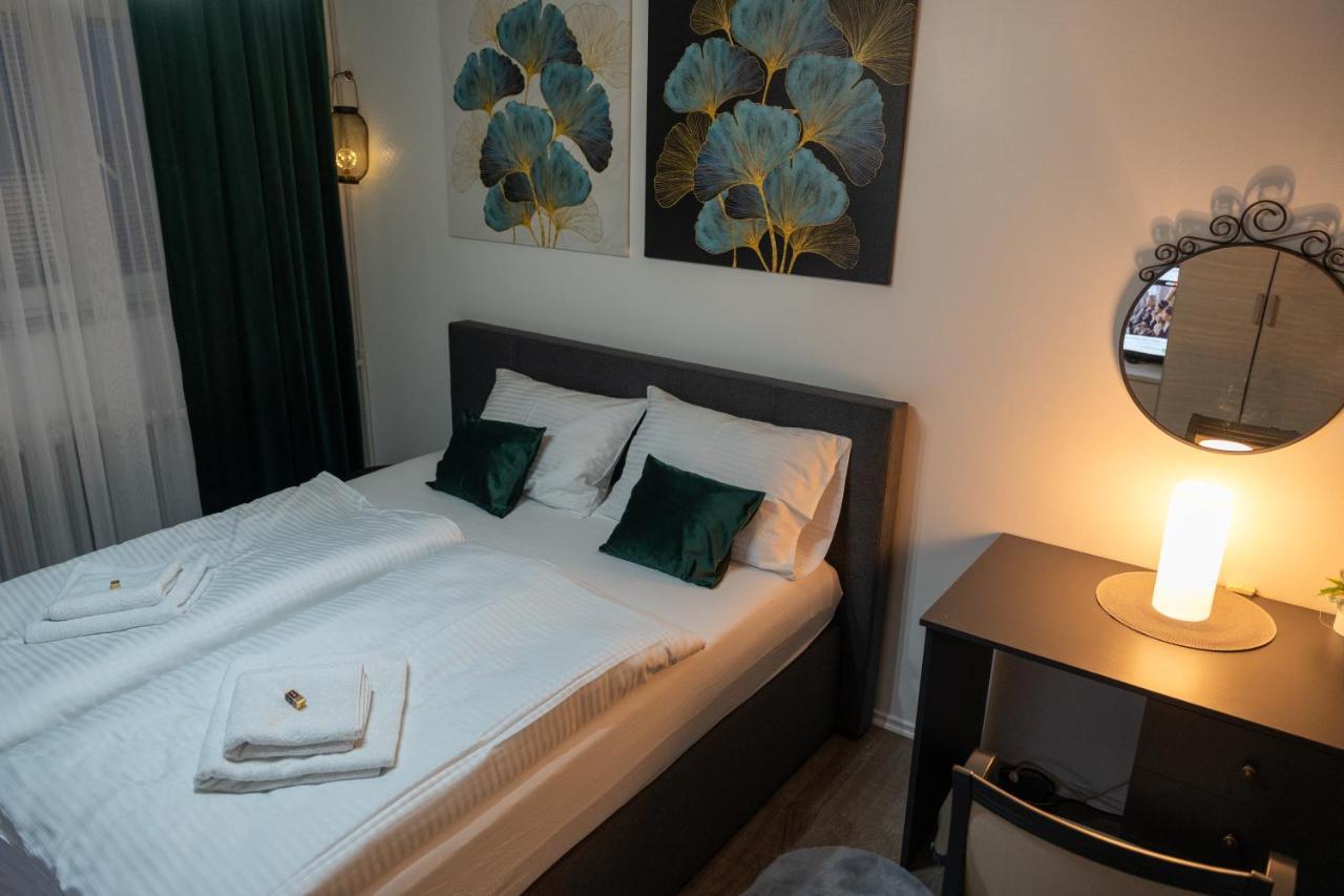 Apartman Pozoriste Penthaus 巴尼西卢卡 外观 照片