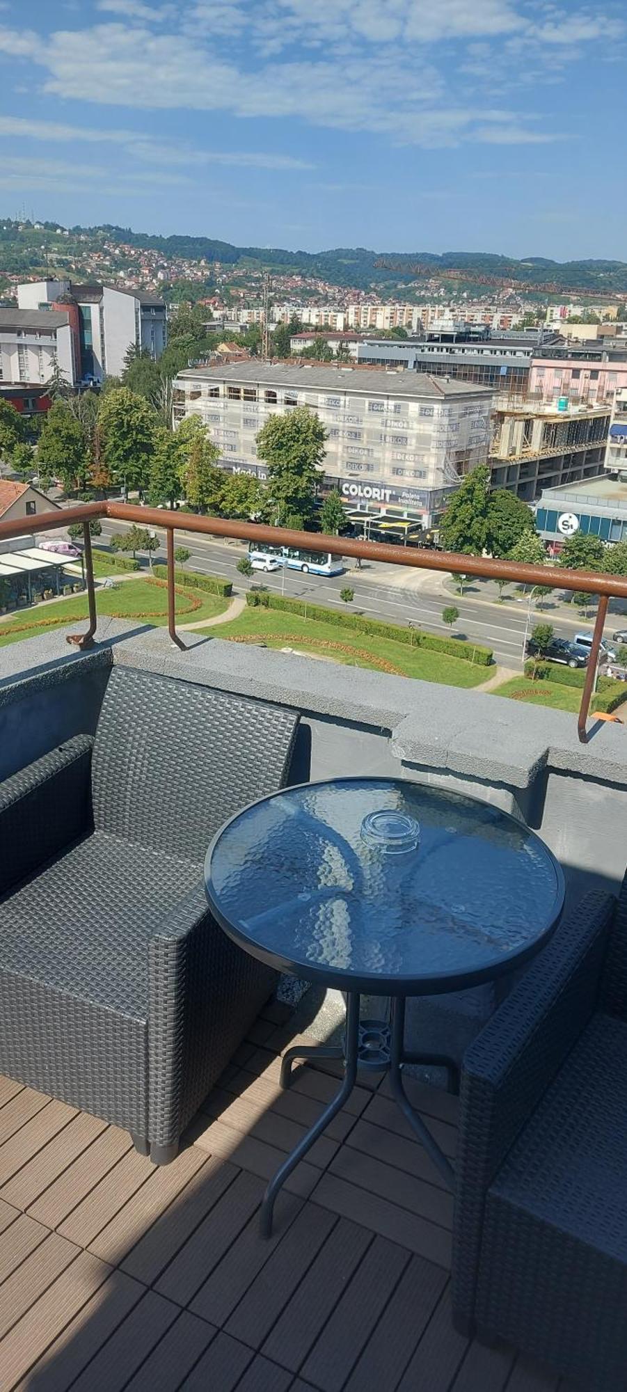 Apartman Pozoriste Penthaus 巴尼西卢卡 客房 照片